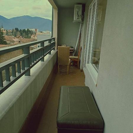 Stan U Sarajevu Na Ilidzi Lägenhet Sarajevo Exteriör bild