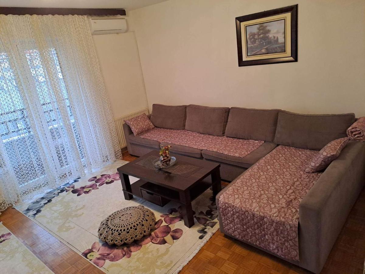 Stan U Sarajevu Na Ilidzi Lägenhet Sarajevo Exteriör bild