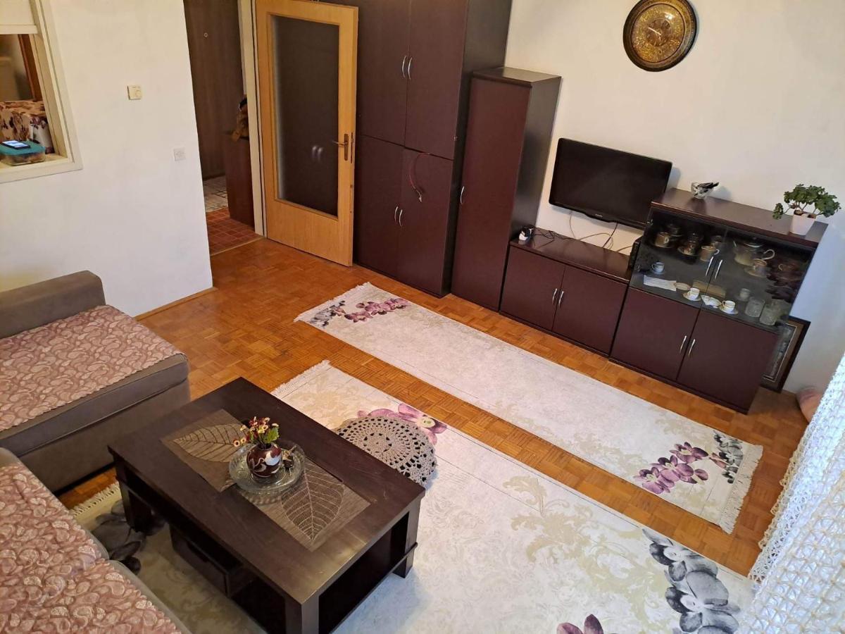 Stan U Sarajevu Na Ilidzi Lägenhet Sarajevo Exteriör bild